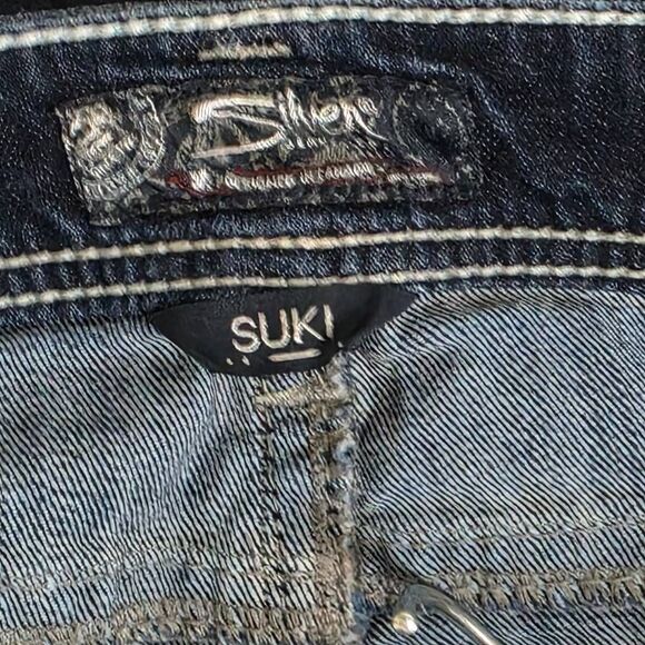 Silver Jeans Co. Suki Mid Short Distressed Denim Sz 16 - Picture 4 of 8